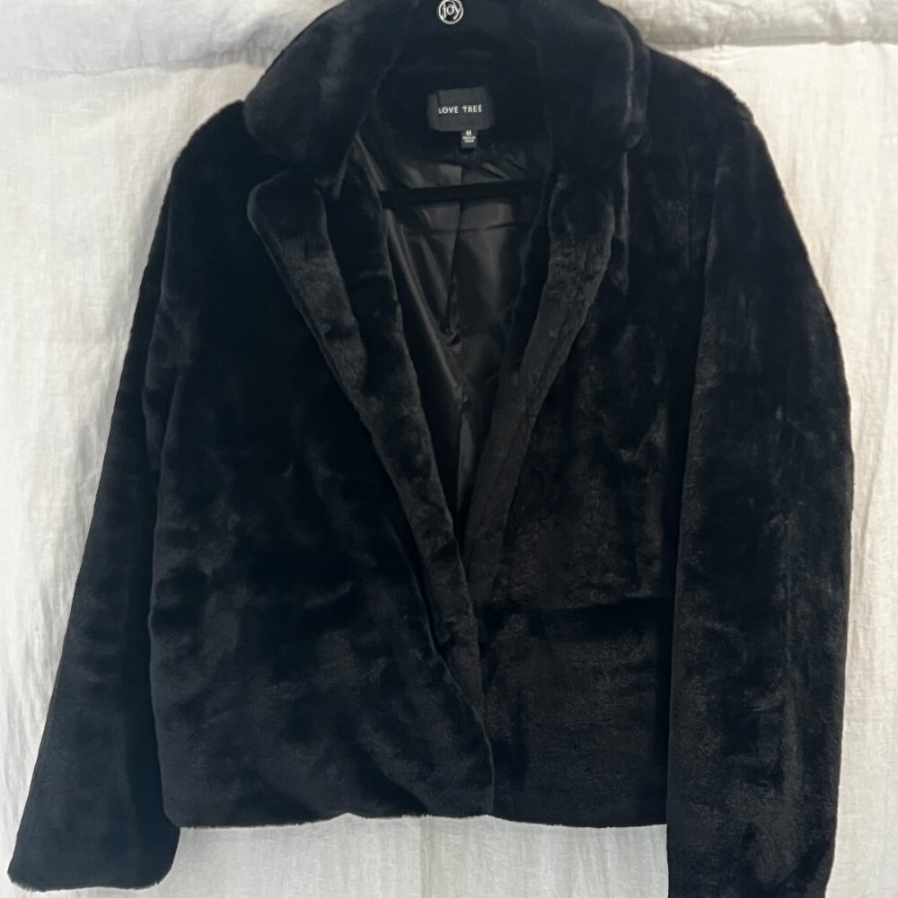 Love Tree Medium faux fur jacket